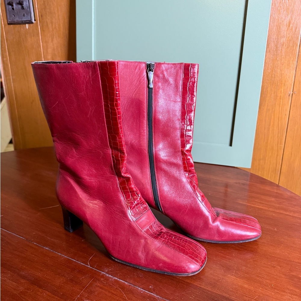 Authentic Made in Italy Vintage Red Leather Heeled Boots